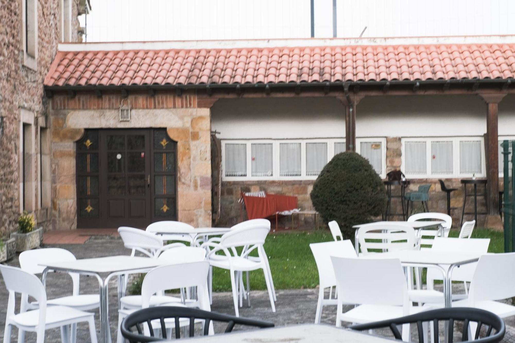 Posada La Estela De Barros Corrales De Buelna Eksteriør billede