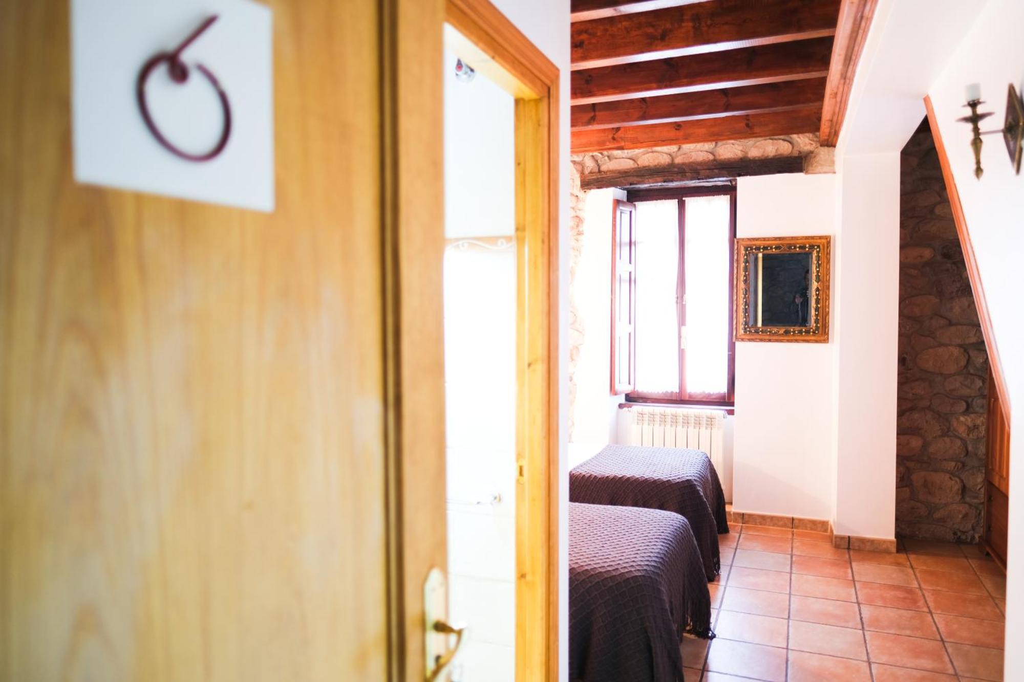 Posada La Estela De Barros Corrales De Buelna Eksteriør billede