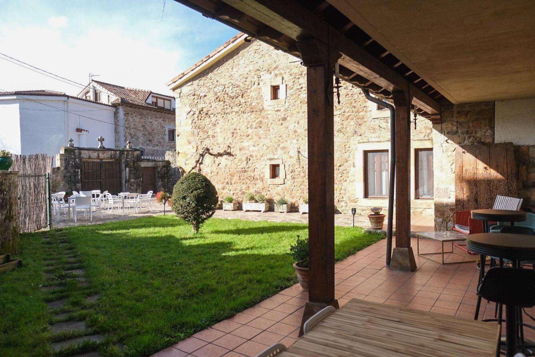 Posada La Estela De Barros Corrales De Buelna Eksteriør billede